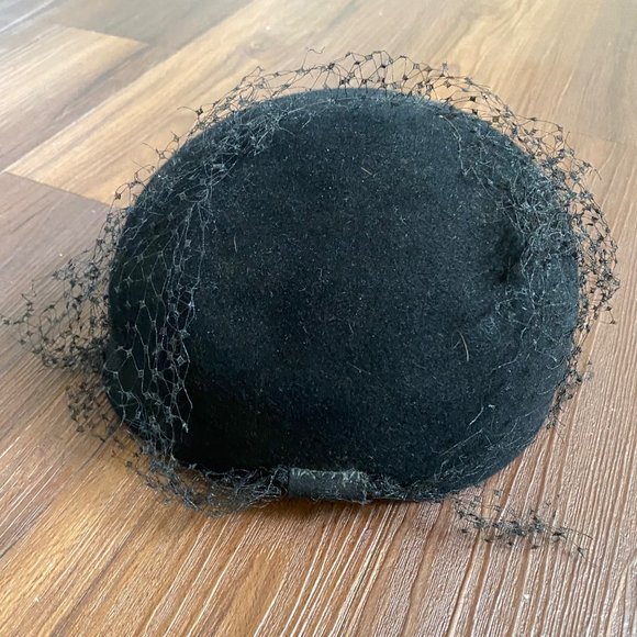 Halston vintage 1960s black wool netted pillbox pill box fascinator hat cap main image 7
